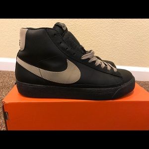 Nike Blazer Mid